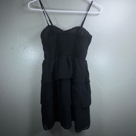 American Eagle Black Tiered Chiffon Mini Dress Size 0 Y2K - Picture 2 of 4